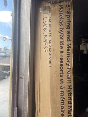 Colchón híbrido LinenSpa de 8" de espuma viscoelástica y muelles internos California King Foto 1 de 3