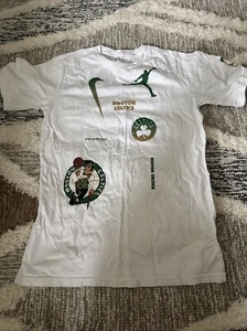 Boston Celtics Nike Nike Tee Short Sleeve Shirt Youth Large White Celtics Logos - Picture 1 of 5