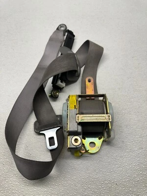 Toyota Avalon 2000-2005 retractor de cinturón de seguridad delantero izquierdo lado del conductor OEM 242003 Foto 1 de 4