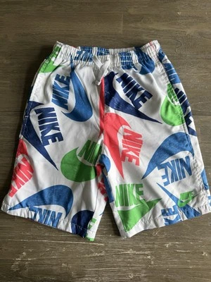 Bañador Nike para niños talla grande  Foto 1 de 4