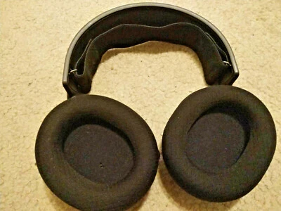 SteelSeries Arctis 3 Console Edition Wired Gaming Headset Only, NO CABLES, Black - Image 1 of 4