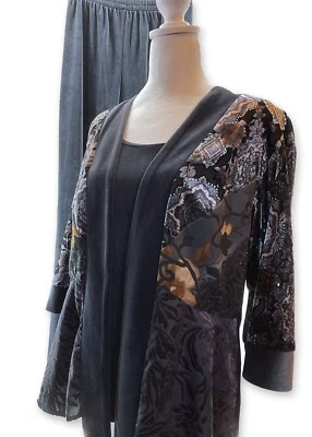 R&M RICHARDS | 3 piezas para mujer Chaqueta de traje pantalón de terciopelo gris ahumado | Talla 8 Foto 1 de 4