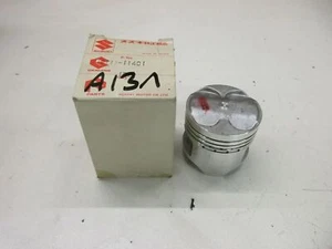A131. Suzuki GS 250 T piston engine Original Piston 12111-11401 - Picture 1 of 5