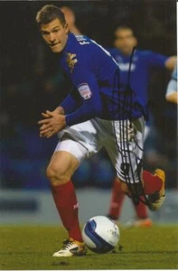 PORTSMOUTH, VIDI FC & LEICESTER* MARKO FUTACS SIGNED 6x4 ACTION PHOTO+COA - Picture 1 of 1