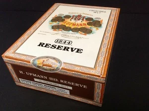 H UPMANN RESERVE CHURCHILL FLIP - TOP CIGAR BOX - Picture 1 of 3