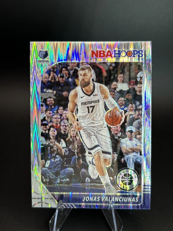 2019-20 Panini NBA Hoops Premium Stock Flash Prizm Jonas Valanciunas #274 - Image 1 of 2