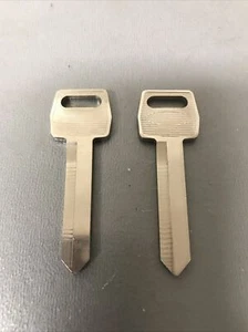 2 llaves en blanco Ford ~ envío gratuito en EE. UU. 🙂 - Imagen 1 de 3