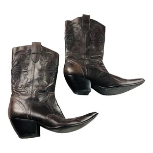 BCBG Leather Womens Leather Pointed Toe Embroidered Western Boots Size 7B/37 - Picture 1 of 9