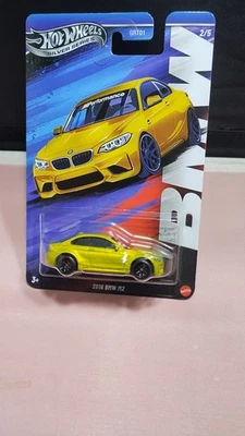 BMW M2 2016 serie plateada Hot Wheels BMW serie #2/5 amarillo fundido a presión escala 1:64 Mattel Foto 1 de 2