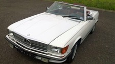 weißer Mercedes-Benz SL560 Typ107 Baujahr 1987 neu EU Umrüstung sehr viel Invest