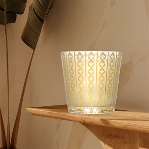 NEST Fragrances Holiday 3-Wick Classic Scented Candle - Picture 1 of 7