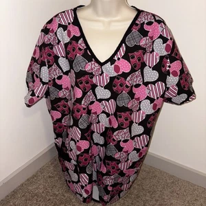 WOMAN'S HEART SCRUB TOP SHIRT SIZE 2x VALENTINES - Picture 1 of 3