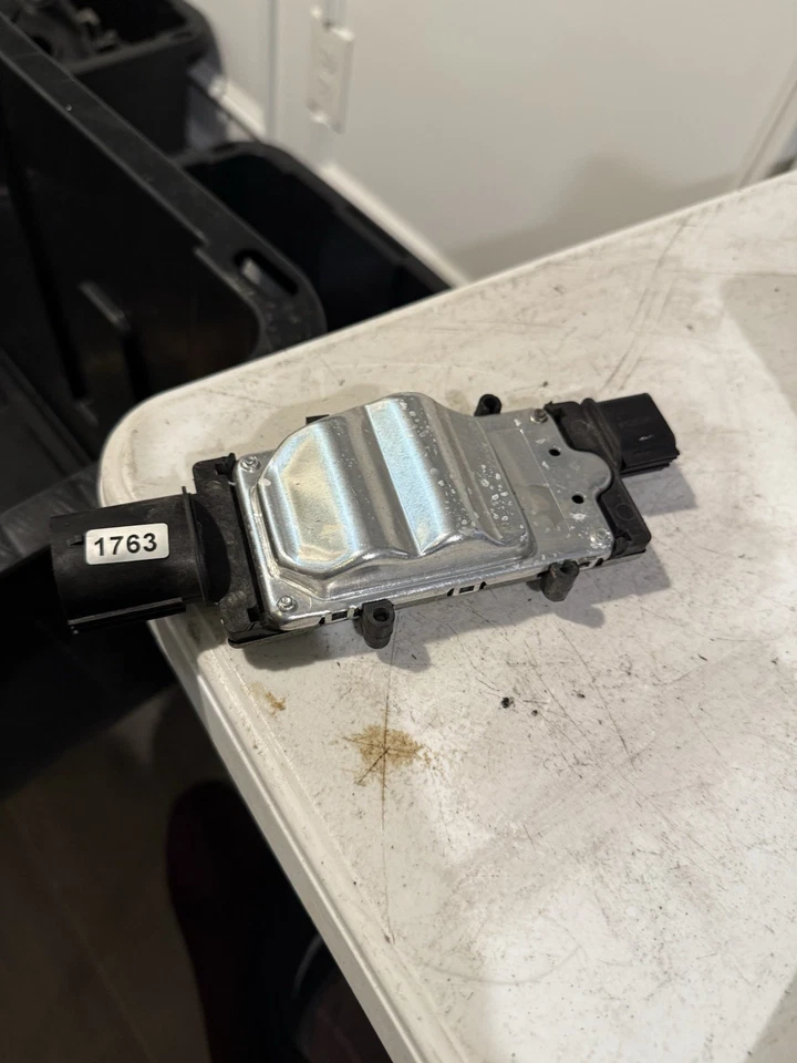 Ford Focus 2012 módulo de ventilador de refrigeración OEM Foto 1 de 4