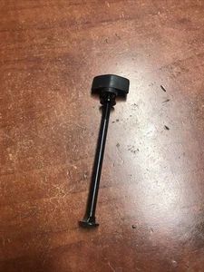 Uso Ricambi OEM Vite Regolazione Profondità per Artigiano 5-1/2” 18V Trim Saw 315.1144232 - Foto 1 di 4