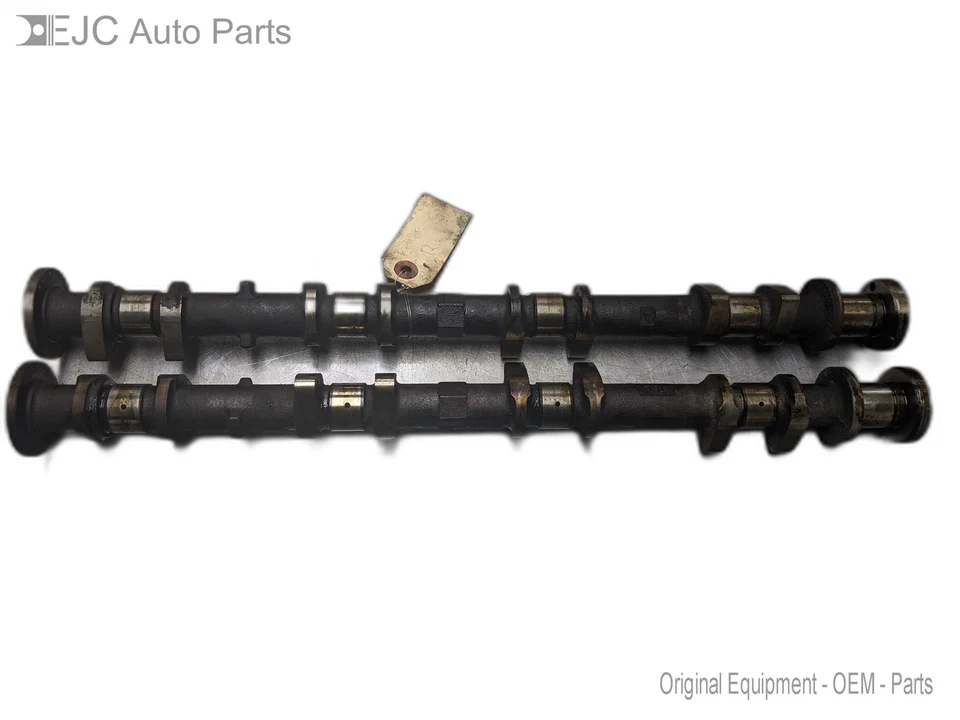 Right Camshafts Pair Set For 10-15 Nissan Armada  5.6 - Image 1 of 4