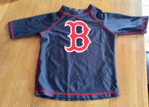Red Sox T Shirt Kids 5/6 And Red Sox Belt Cover