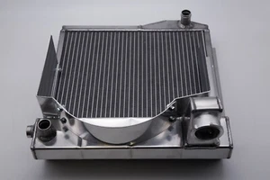 AUSTIN HEALEY SPRITE NEUER ALUMINIUMHEIZKÖRPER - Bild 1 von 4