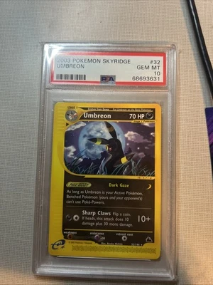 Pokemon Umbreon Skyridge Rare #32 PSA 10 Gem Mint POP 185 - Image 1 of 2