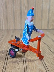 50er Jahre Blech Litho Clown auf Roller Aufziehspielzeug Made in China GETESTET - Bild 1 von 8