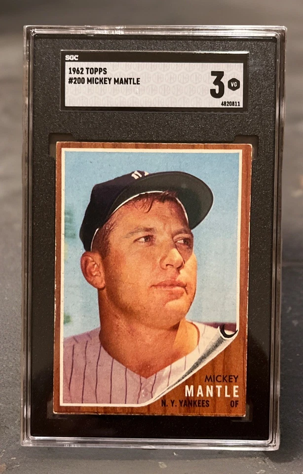 ⚾️⬛️Mickey Mantle⬛️⚾️1962 Topps #200 SGC 3 Vintage Centered Yankees HOF - Image 1 of 4