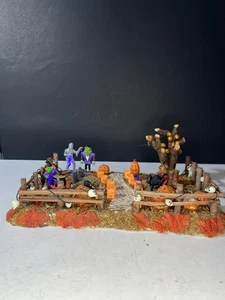 Vintage Lemax Spooky Town Bubble Boil Trouble Witch Front Yard 34888 tested READ - Picture 1 of 3
