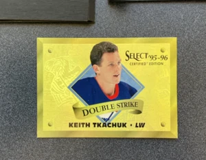 1995-96 Select Certified Double Strike Gold #17 Keith Tkachuk - Picture 1 of 2