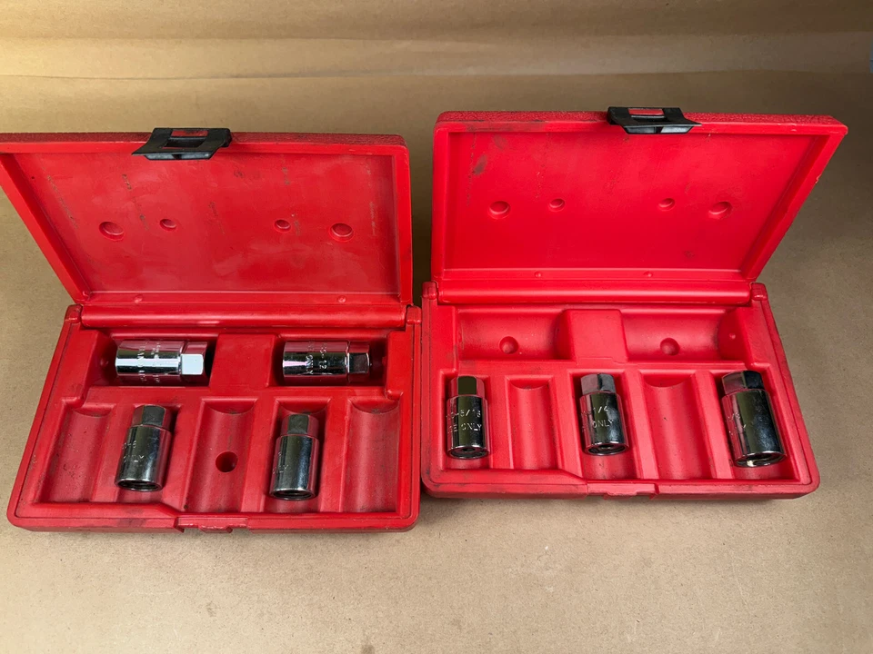 Juego de insertos extractores de pernos AST métricos y SAE en estuches 2 juegos completos 101 y 102 Foto 1 de 4