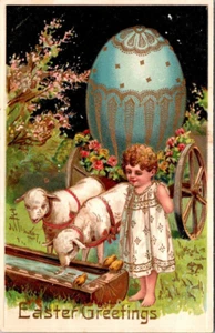 OSTERGRÜSSE - MÄDCHEN FÜHRT LÄMMER ZUM WASSER PFB 8485 ALTE GEPRÄGTE POSTKARTE - Bild 1 von 2