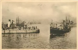 UK Schiffe 1930er Jahre Hafen Peterhead #213777 Sepia Typ Valentinstag Postkarte 21-8811 - Bild 1 von 2