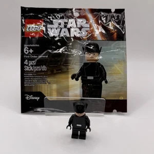 LEGO Star Wars The Force Awakens First Order General Minifig - Picture 1 of 2