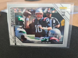 NFL Panini Instant RC Mac Jones 2021 1of 1144 #18 Rookie RC New England Patriots - Bild 1 von 2