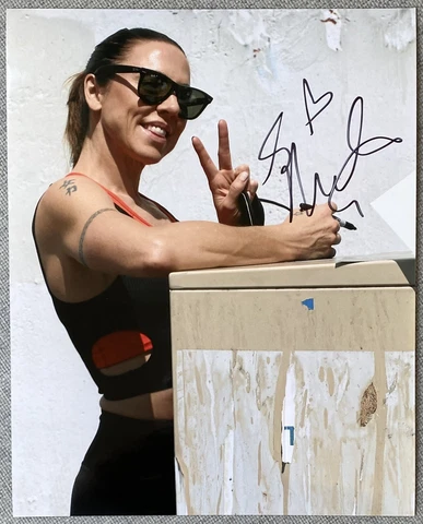 Sporty Spice Melanie C Signed In Person 8x10 Photo - Spice Girls, Authentic Cover