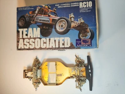 RC10 Edinger Vintage Buggy Team Associated 6010 sello A AE con caja y más Foto 1 de 4