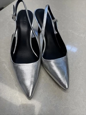 Vince Pandora-B Leather Slingback Pumps Womens 9.5 Silver Pointed Kitten Heel - Image 1 of 4