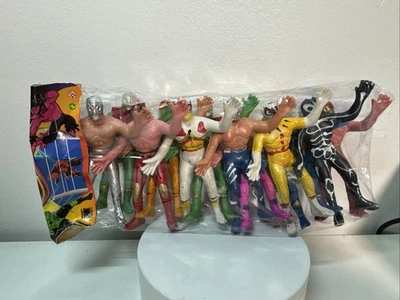 LUCHA LIBRE SET 12 Pack Action Figures Mexican Toys Mexican Wrestlers  4 inches - Image 1 of 4