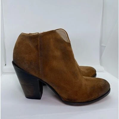 Freebird by Steven DETRT Ankle Distressed Suede Booties Size 9 - Imagem 1 de 4