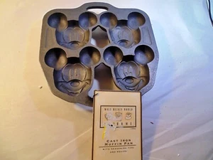 Mickey Mouse Walt Disney World At Home Mickey Gusseisen Muffin Backform Blech - Bild 1 von 5