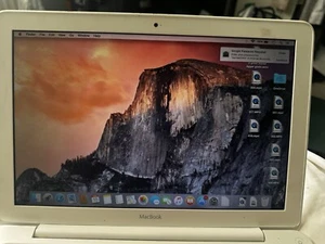 Apple MacBook (13-inch, Mid 2010) - Core 2 Duo 2.4 GHz - 2 GB RAM - VG Condition - Picture 1 of 20