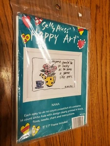 Arte feliz punto de cruz enmarcado Sally Huss - Nana SIN USAR - Imagen 1 de 3