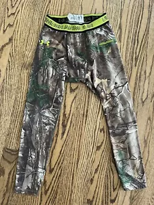 Boys Under Armour Leggings Size Ymed (8) Real tree Scent Control Camo/hunting - Picture 1 of 4