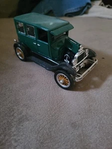 National Motor Museum , 1926 Fordor Sedan/4 door/ 2 Open/Hood Opens/Nice! - Picture 1 of 11