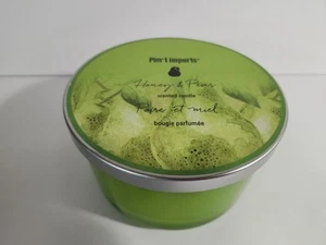 Pier 1 Imports 3-Docht Duftkerze aus Glas - Honig & Birne - Bild 1 von 5