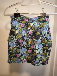 Damen Delia Stretch Blumen Minirock Medium - Bild 1 von 5