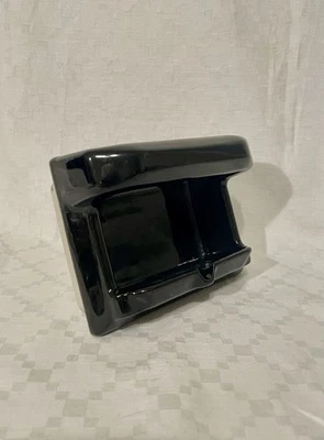 Vintage 6,5 pulgadas. Jabonera rectangular de cerámica negra con montaje al ras para bañera Foto 1 de 4