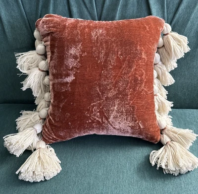 Almohada Borla Terciopelo Jengibre Marrón Óxido Cuadrado Moderno 11" Cuadrado, Funda Extraíble Foto 1 de 4