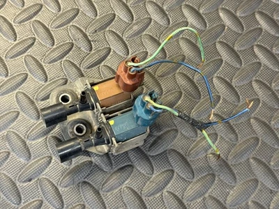 88-98 OEM Suzuki Samurai sidekick Geo Tracker EGR FPR Vacuum Purge Valve VSV - Image 1 of 4