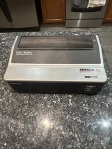 Oreck XL Model AIR8B Type 1 Professional Air Purifier - Picture 1 of 7