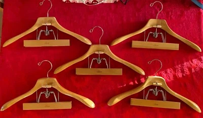 5 colgadores de abrigo y pantalón de madera de alta resistencia vintage SEARS 18" ¡USADOS EN EXCELENTE ESTADO! Foto 1 de 3