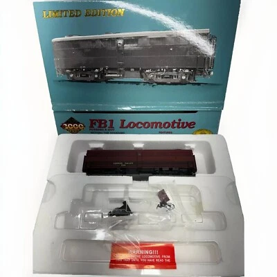 HO Life-Like Proto 2000 FB1 Diesel Loco Unit B Lehigh Valley #549 DCC - Image 1 of 4