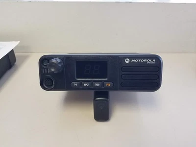 MOTOROLA XPR 5350E UHF - Image 1 of 3